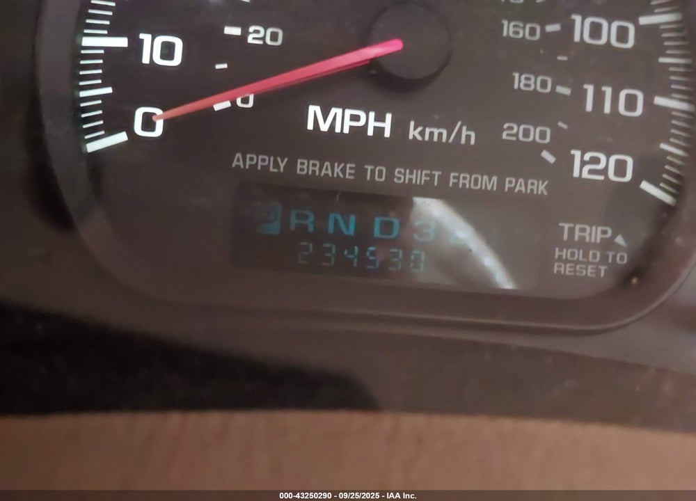 2000 CHEVROLET IMPALA LS VIN: 2G1WH55K2Y9127398