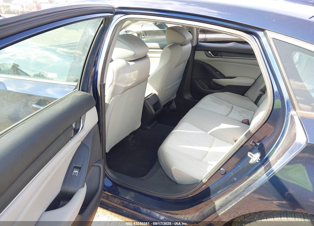 2019 HONDA ACCORD LX VIN: 1HGCV1F17KA113074