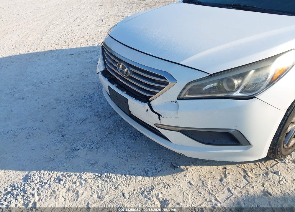 2016 HYUNDAI SONATA SE VIN: 5NPE24AF9GH339170