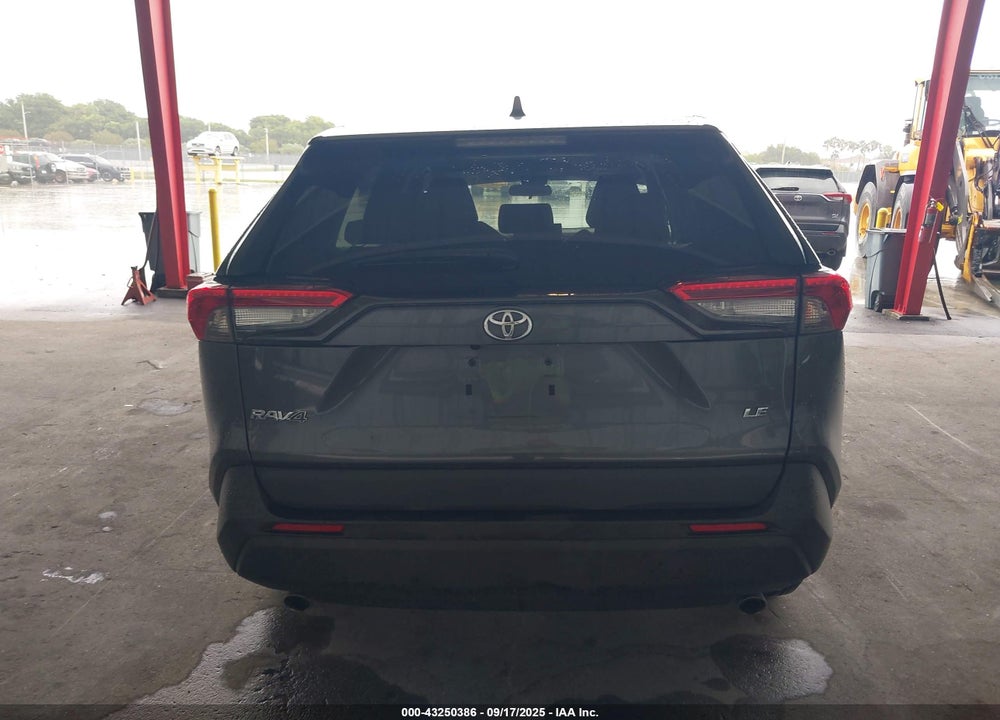 2022 TOYOTA RAV4 VIN: 2T3H1RFV2NW235820