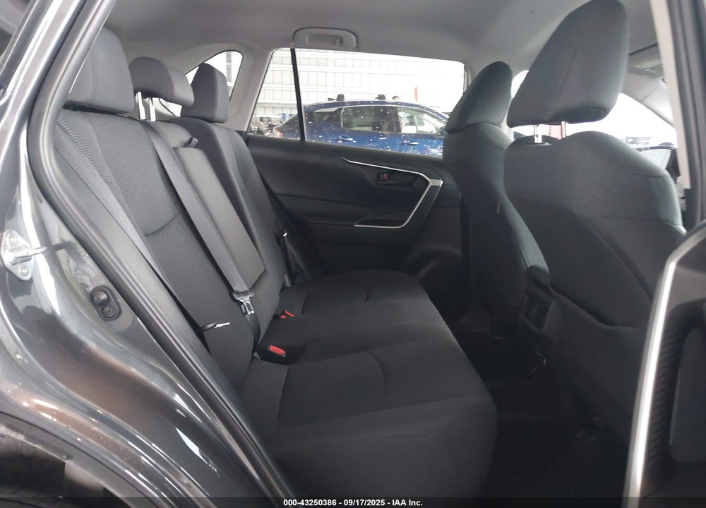 2022 TOYOTA RAV4 VIN: 2T3H1RFV2NW235820