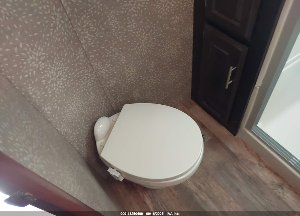 2016 JAYCO EAGLE 293 VIN: 1UJCJ0BSXG1WG0121