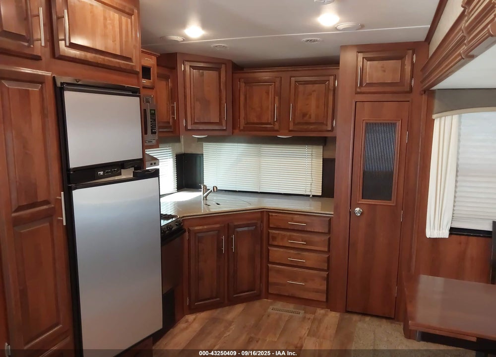 2016 JAYCO EAGLE 293 VIN: 1UJCJ0BSXG1WG0121
