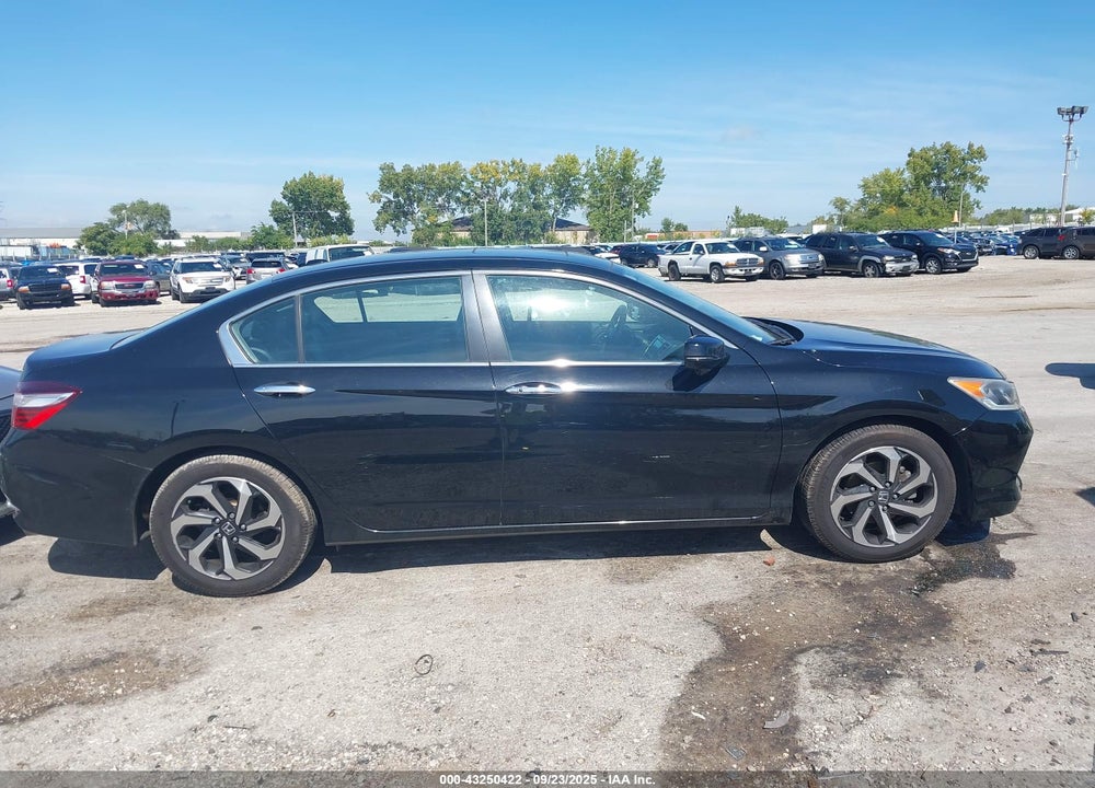 2017 HONDA ACCORD VIN: 1HGCR2F8XHA133674