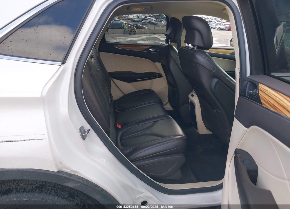 2016 LINCOLN MKC VIN: 5LMCJ2D97GUJ18122
