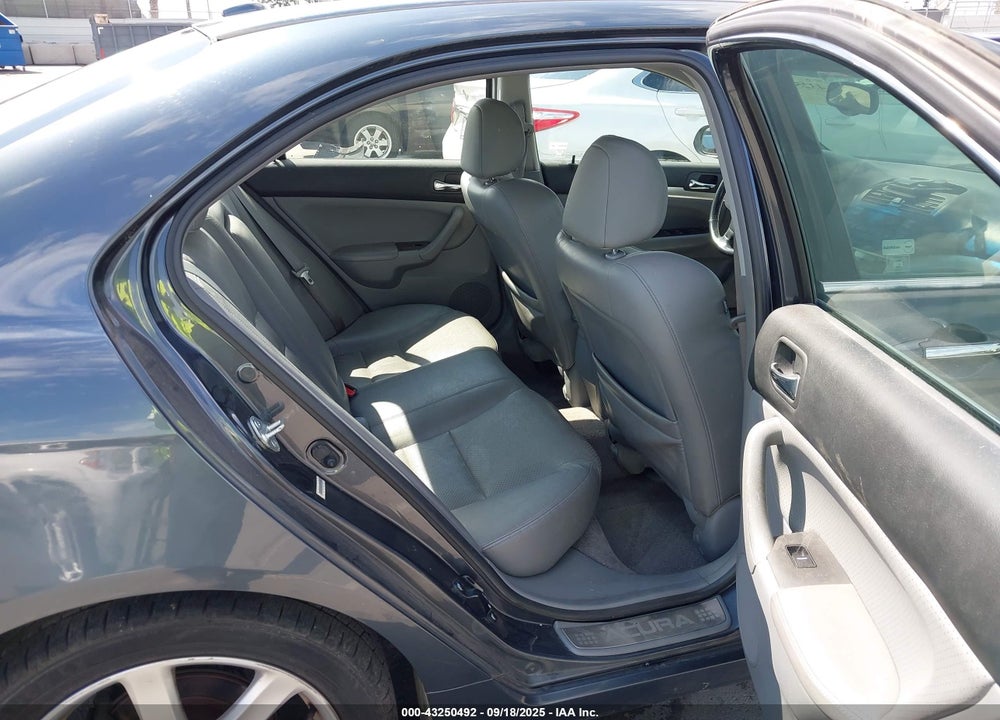 2005 ACURA TSX VIN: JH4CL96815C008067