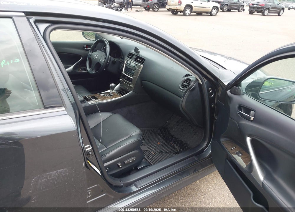 2009 LEXUS IS 250 VIN: JTHCK262595033649