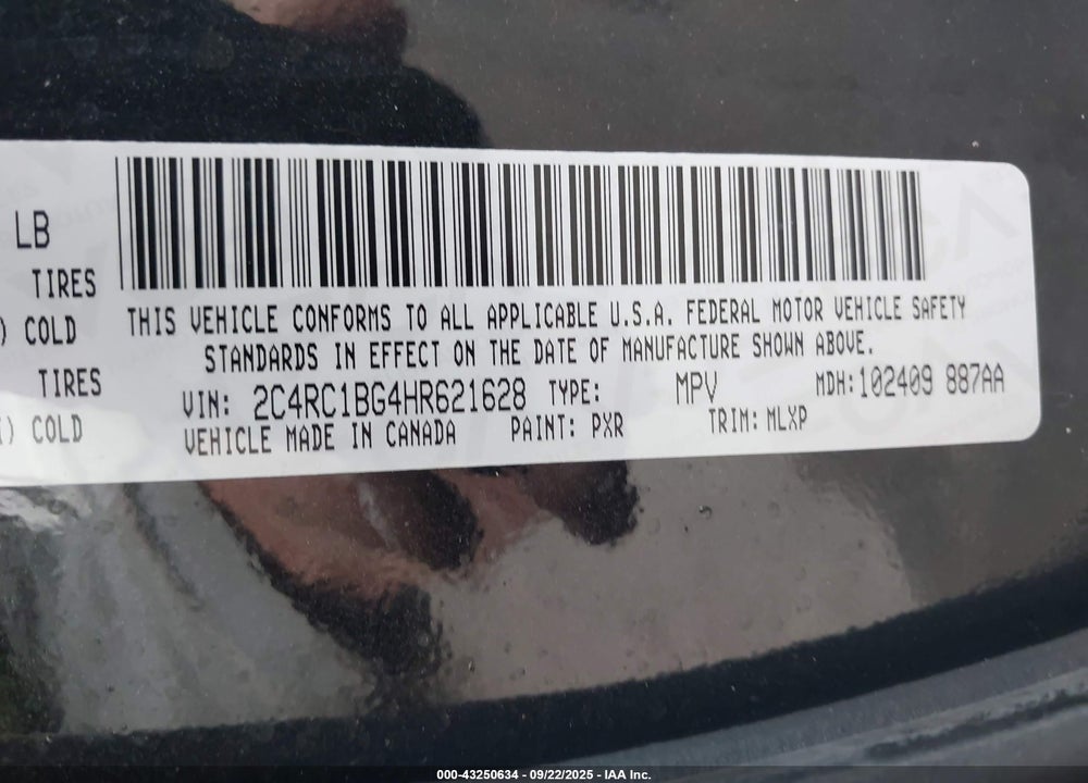 2017 CHRYSLER PACIFICA VIN: 2C4RC1BG4HR621628