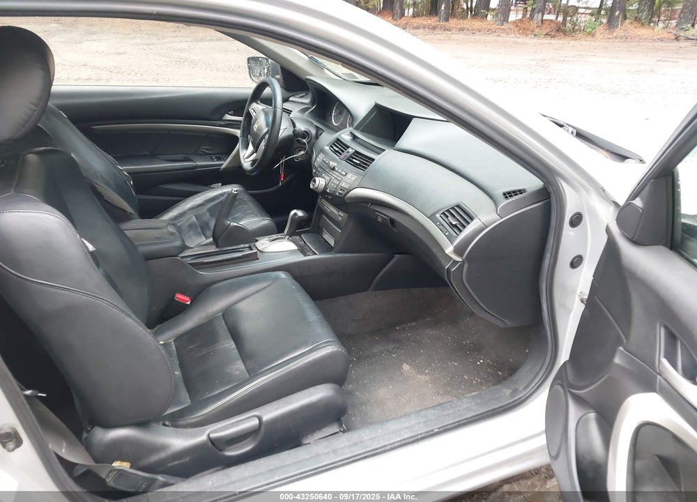 2008 HONDA ACCORD VIN: 1HGCS12888A001923