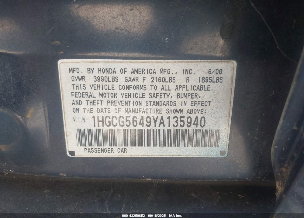 2000 HONDA ACCORD 2.3 LX VIN: 1HGCG5649YA135940