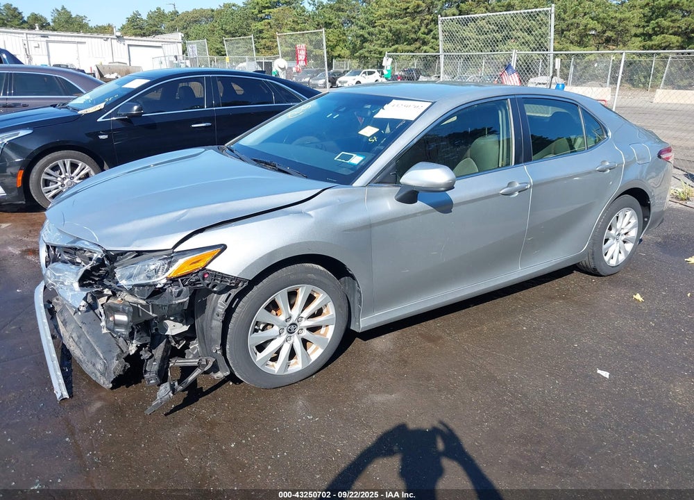 2018 TOYOTA CAMRY LE VIN: JTNB11HK5J3031807