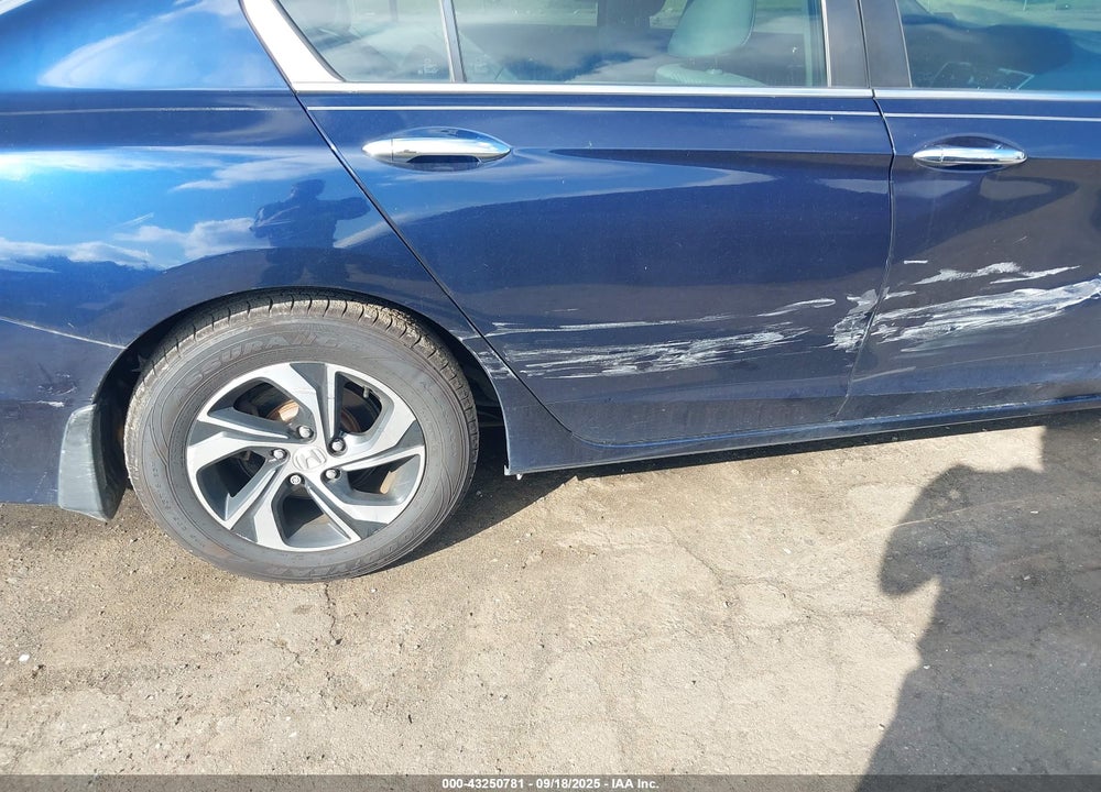 2017 HONDA ACCORD VIN: 1HGCR2F47HA063225
