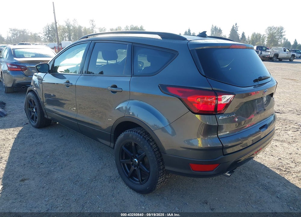 2019 FORD ESCAPE SE VIN: 1FMCU9GD9KUB29960