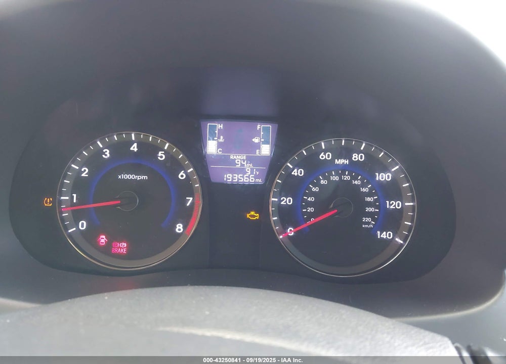 2016 HYUNDAI ACCENT VIN: KMHCT4AE8GU085612