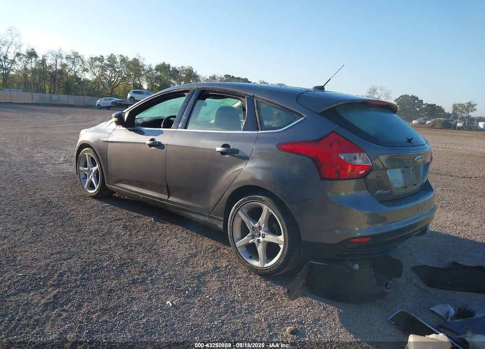2013 FORD FOCUS TITANIUM VIN: 1FADP3N25DL182426