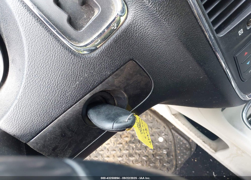 2012 DODGE GRAND CARAVAN CREW VIN: 2C4RDGDG0CR272554