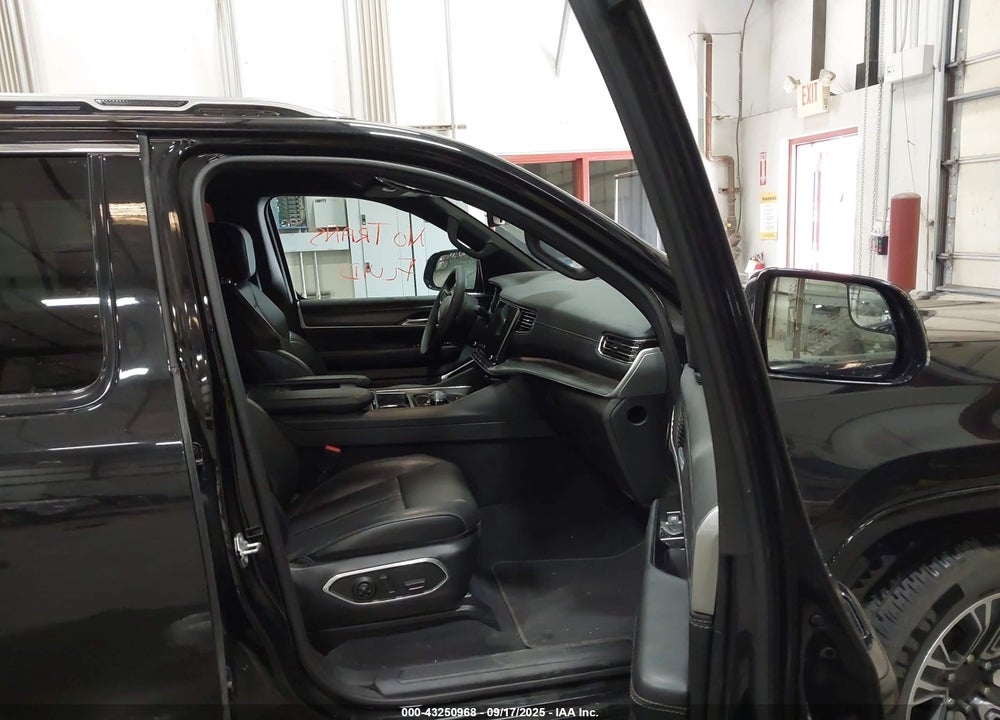 2023 JEEP WAGONEER L SERIES II 4X4 VIN: 1C4SJSBP9PS568354