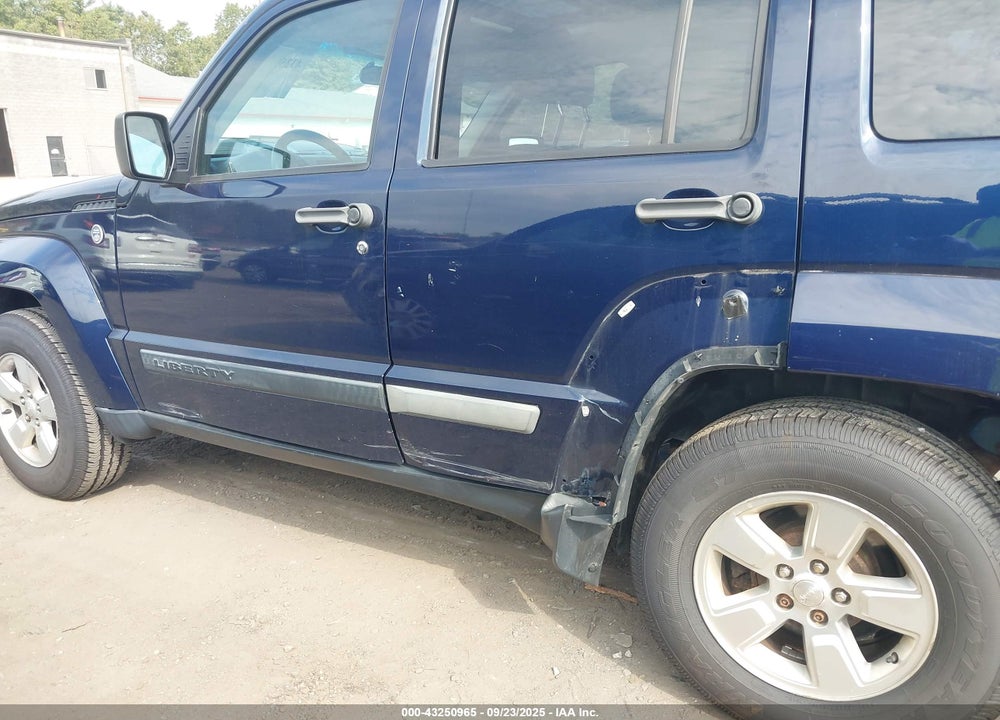 2012 JEEP LIBERTY VIN: 1C4PJMAK1CW137050