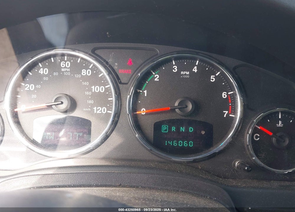 2012 JEEP LIBERTY VIN: 1C4PJMAK1CW137050