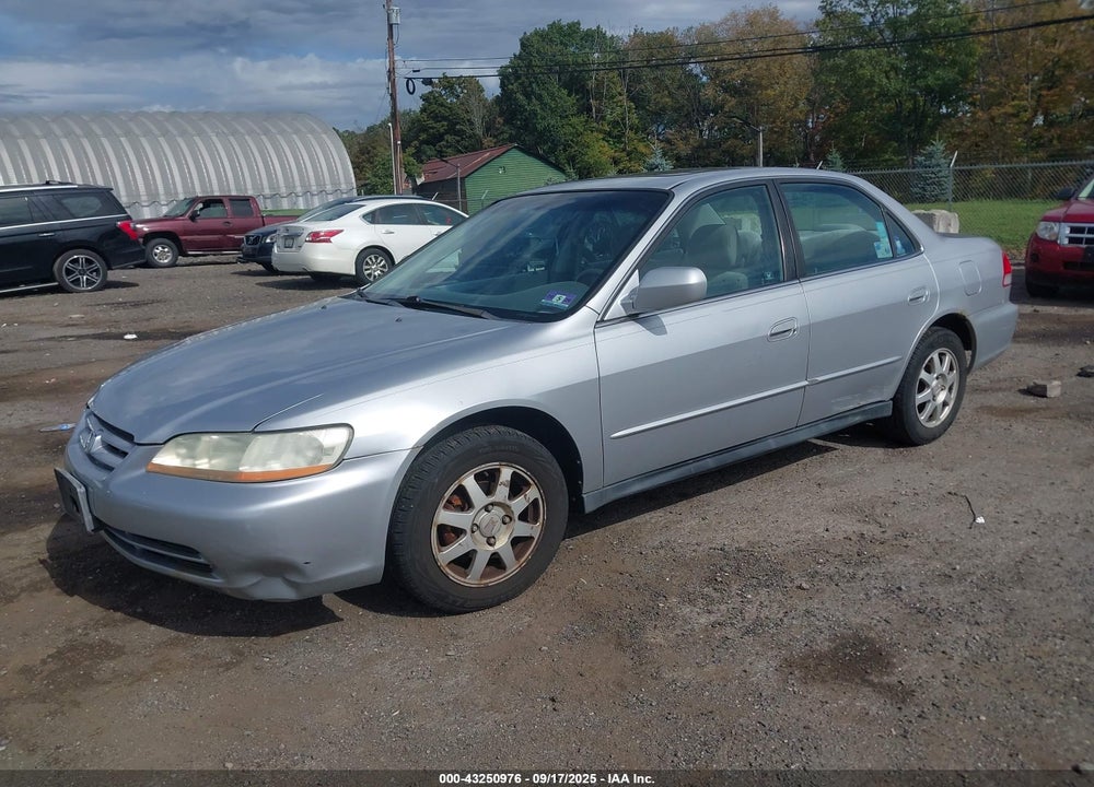 2002 HONDA ACCORD 2.3 EX/2.3 SE VIN: 1HGCG668X2A136918