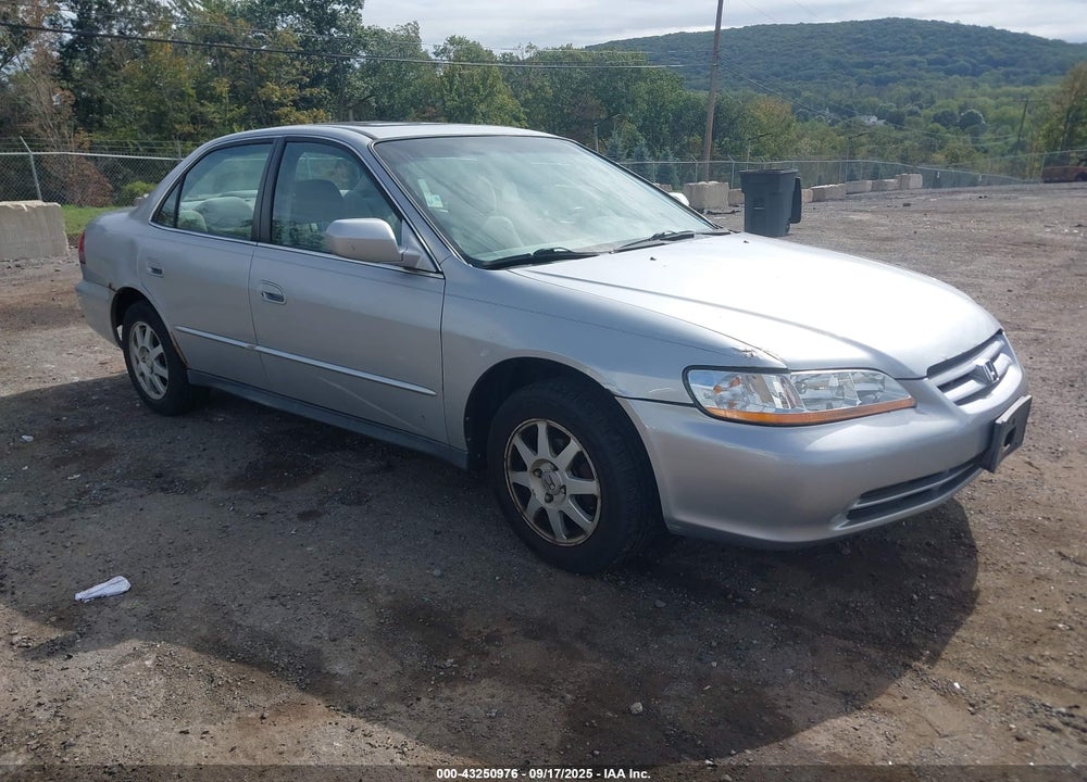 2002 HONDA ACCORD 2.3 EX/2.3 SE VIN: 1HGCG668X2A136918