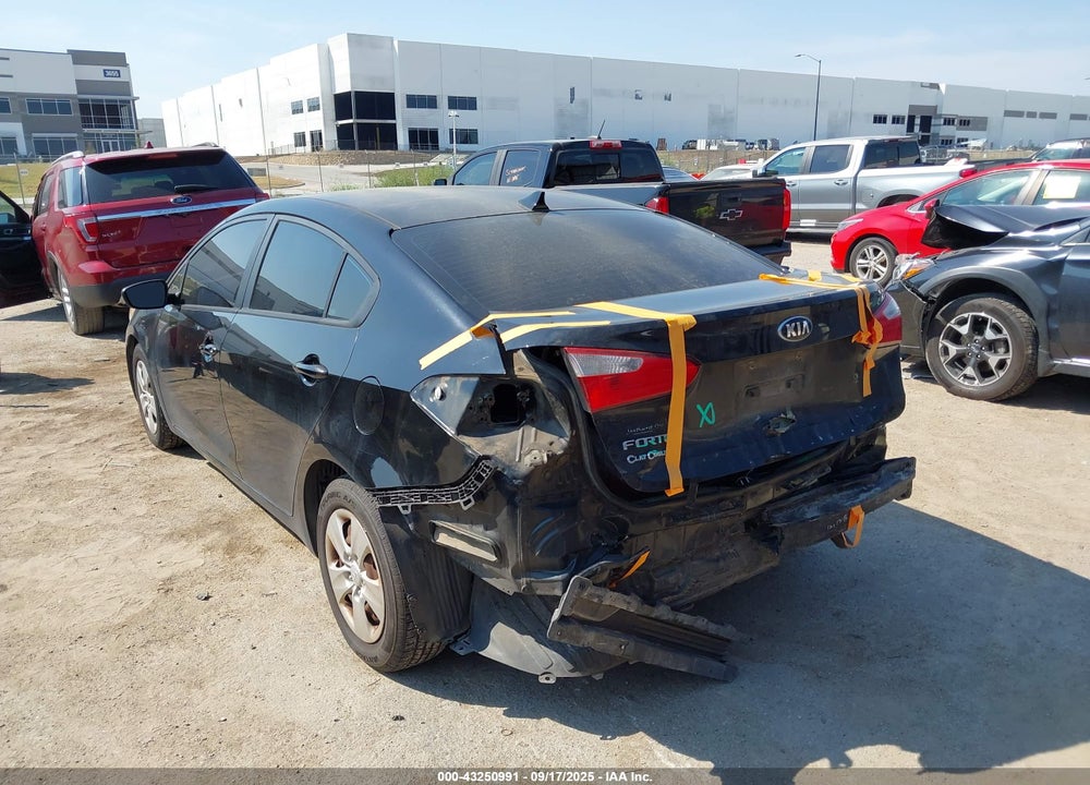 2015 KIA FORTE VIN: KNAFK4A6XF5404799