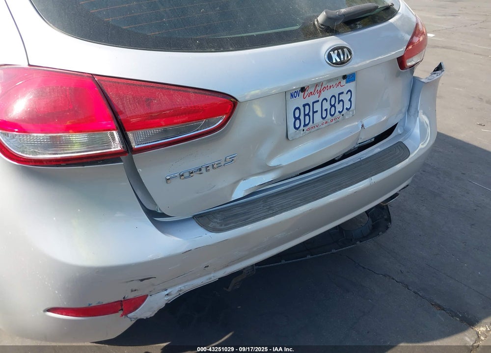 2017 KIA FORTE LX VIN: KNAFK5A81H5680735
