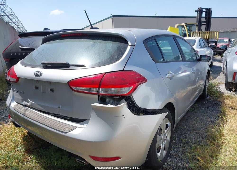 2017 KIA FORTE LX VIN: KNAFK5A81H5680735