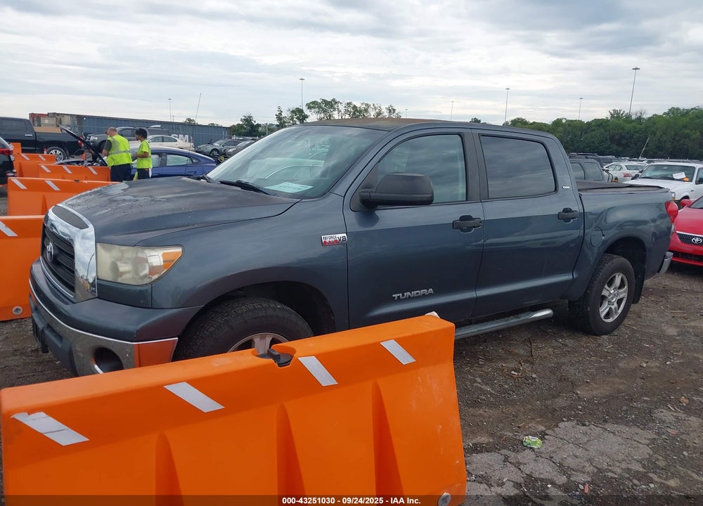2007 TOYOTA TUNDRA SR5 5.7L V8 VIN: 5TBDV54187S462079