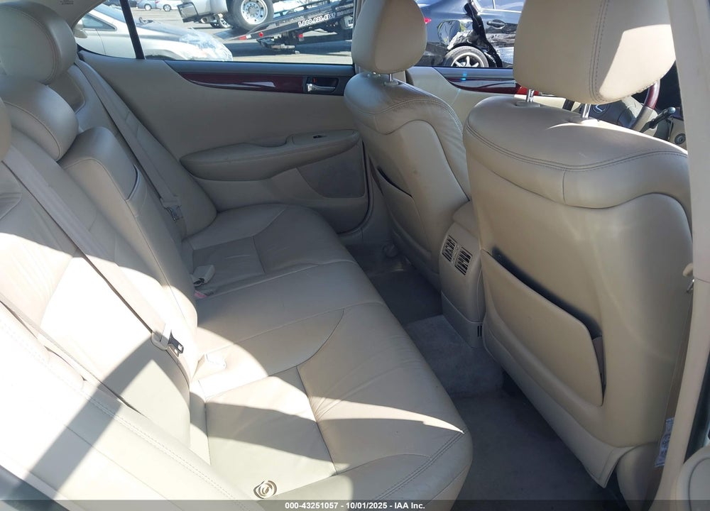 2004 LEXUS ES 330 VIN: JTHBA30G245015806