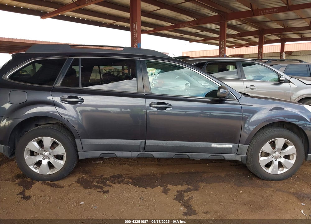 2011 SUBARU OUTBACK VIN: 4S4BRBLC7B3379852