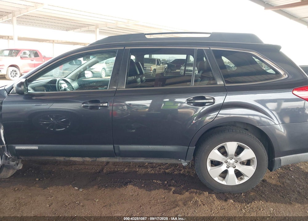2011 SUBARU OUTBACK VIN: 4S4BRBLC7B3379852