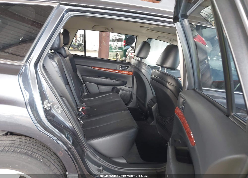 2011 SUBARU OUTBACK VIN: 4S4BRBLC7B3379852
