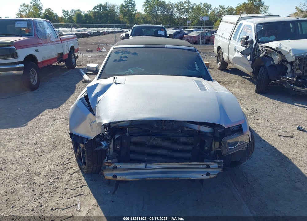 2014 FORD MUSTANG VIN: 1ZVBP8FF2E5232671