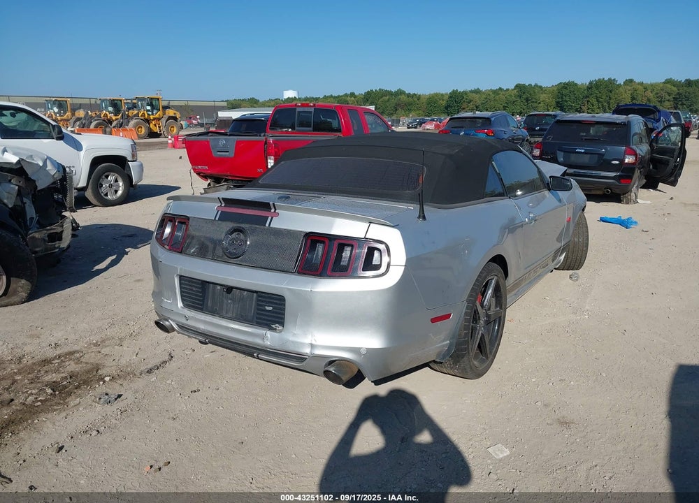 2014 FORD MUSTANG VIN: 1ZVBP8FF2E5232671