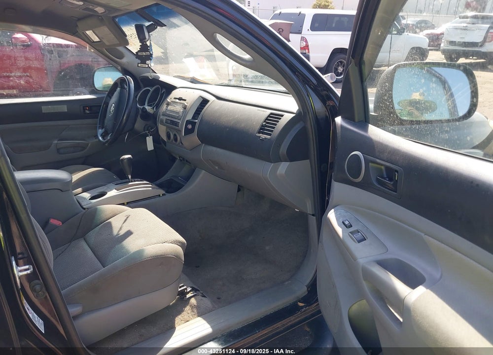 2011 TOYOTA TACOMA VIN: 5TFJU4GN9BX005225