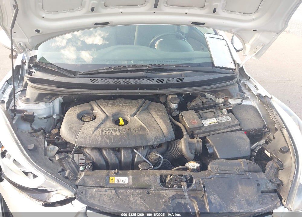 2015 HYUNDAI ELANTRA VIN: 5NPDH4AE7FH637345