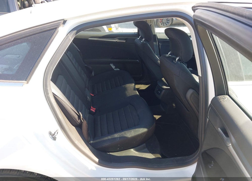2013 FORD FUSION VIN: 3FA6P0H7XDR233824