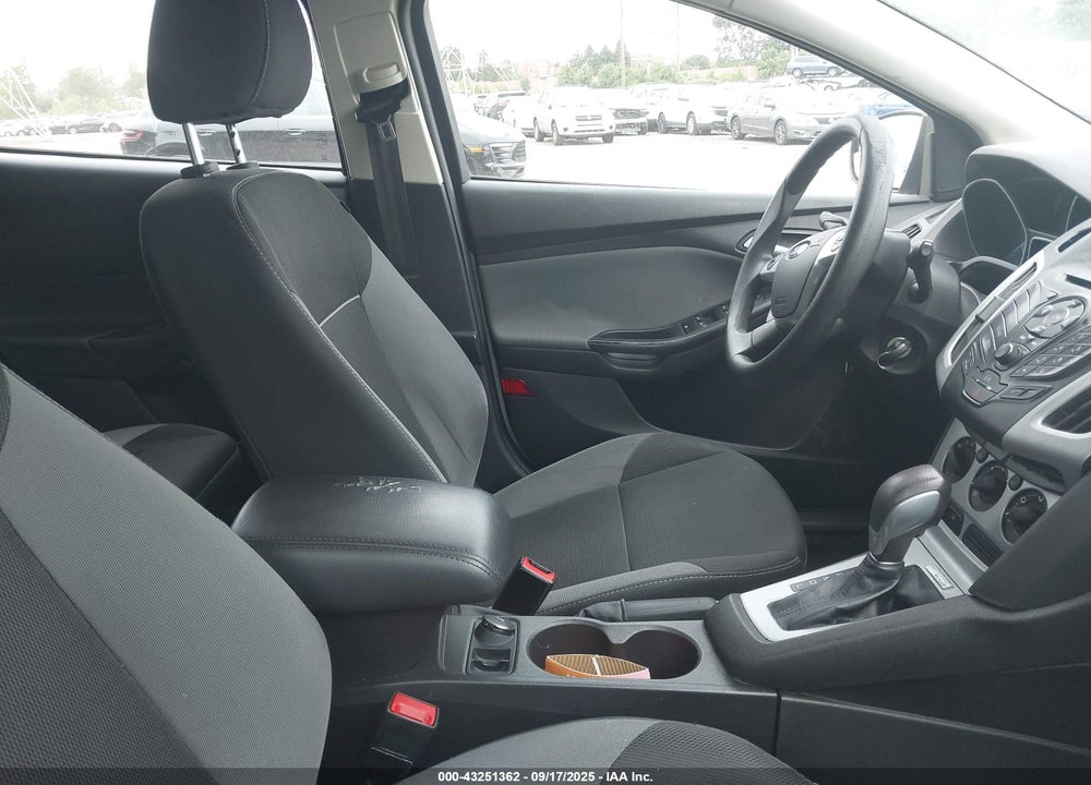 2014 FORD FOCUS SE VIN: 1FADP3K24EL455376