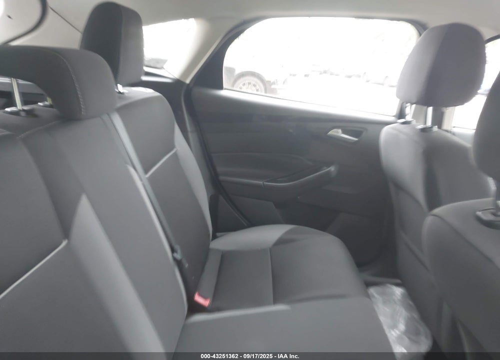 2014 FORD FOCUS SE VIN: 1FADP3K24EL455376