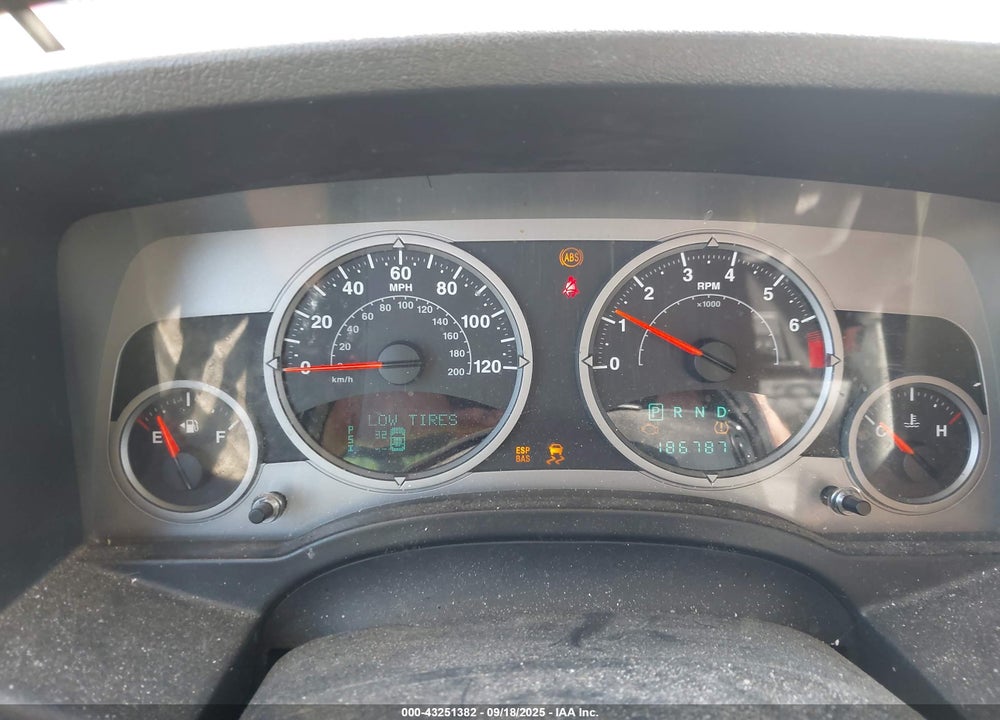 2007 JEEP COMPASS LIMITED VIN: 1J8FT57WX7D105701