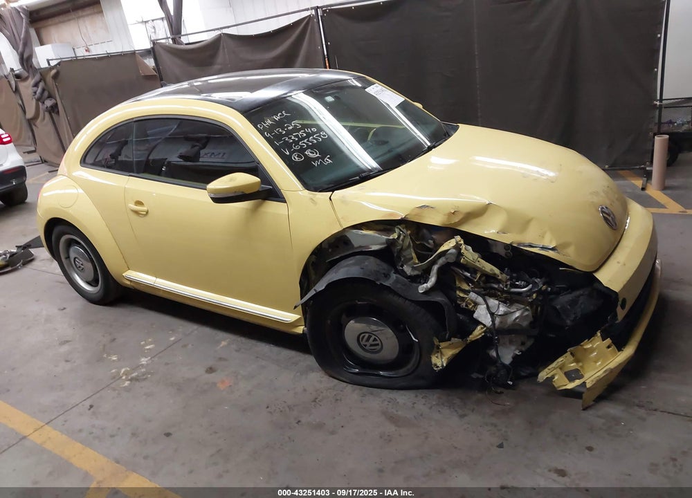 2012 VOLKSWAGEN BEETLE VIN: 3VWJX7AT3CM655558