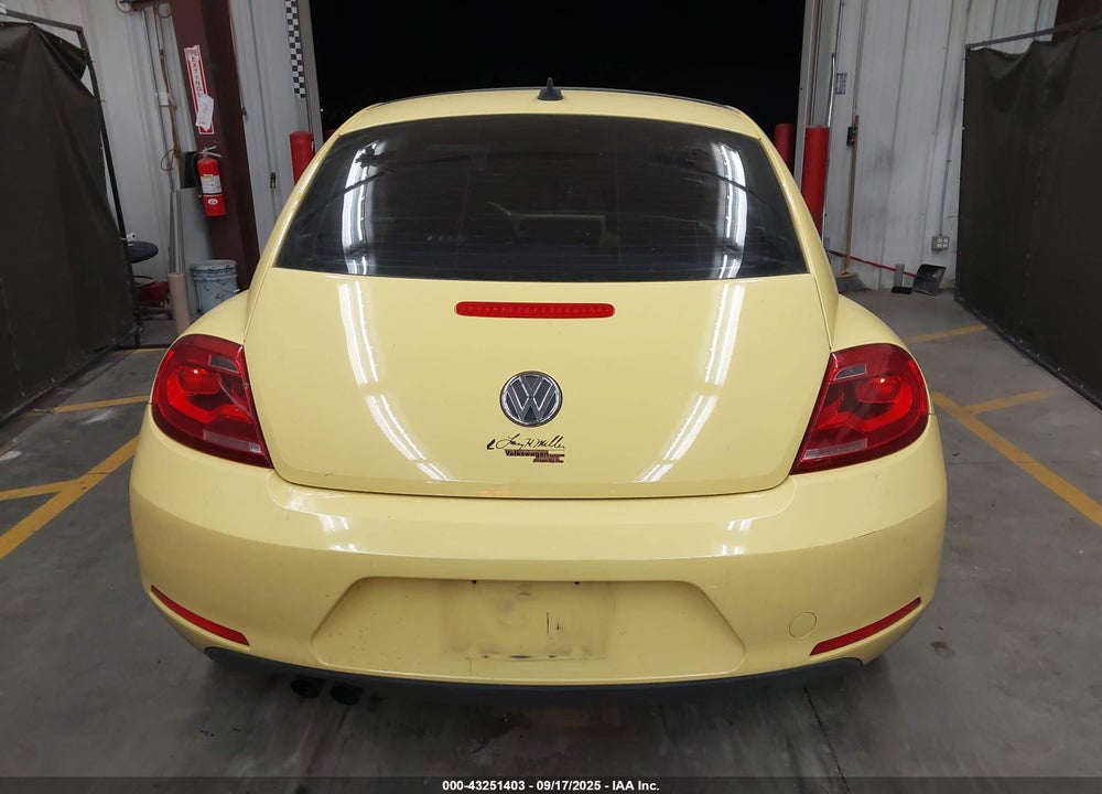 2012 VOLKSWAGEN BEETLE VIN: 3VWJX7AT3CM655558