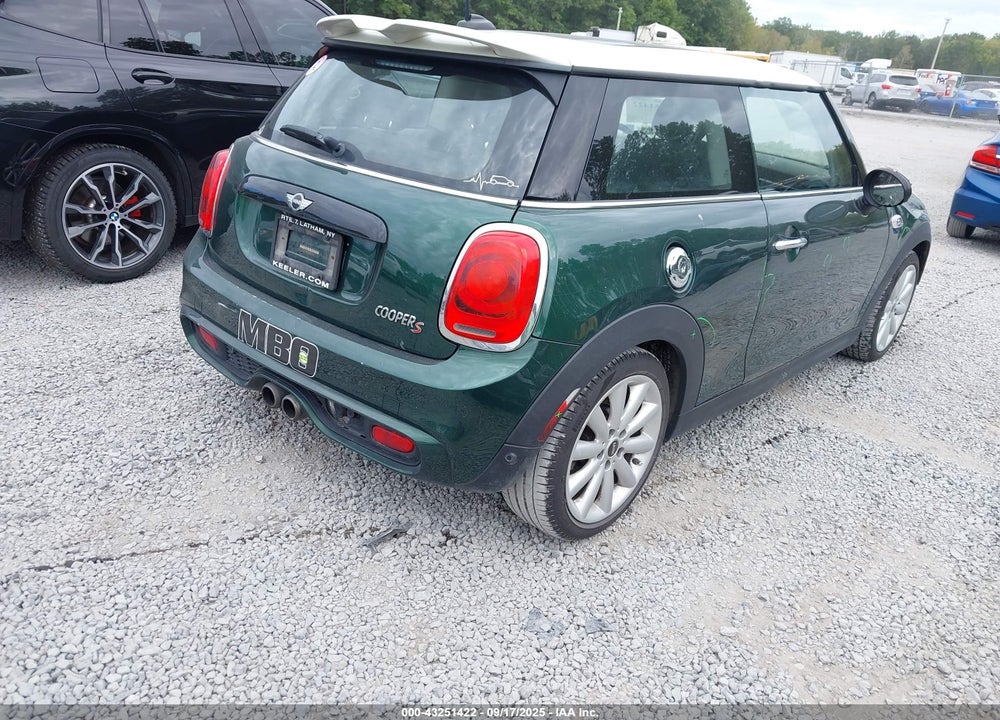 2018 MINI HARDTOP VIN: WMWXP7C57J2C61934