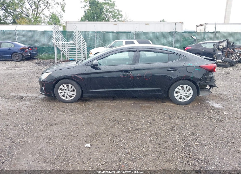 2020 HYUNDAI ELANTRA VIN: 5NPD74LF2LH591637