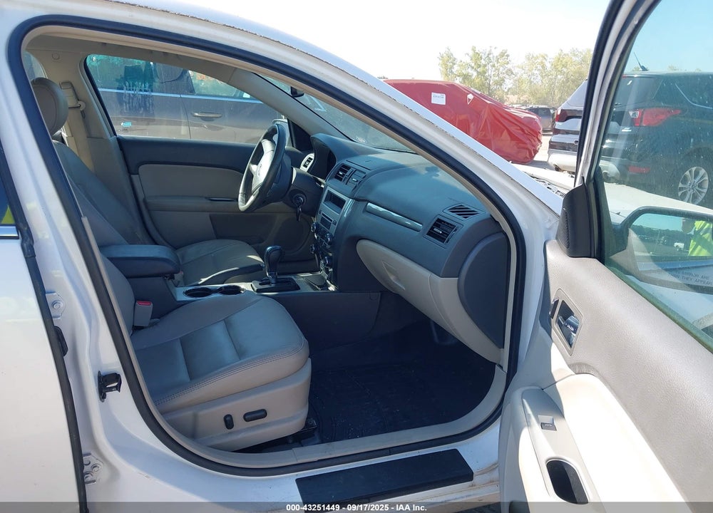 2011 FORD FUSION VIN: 3FAHP0CG9BR159695