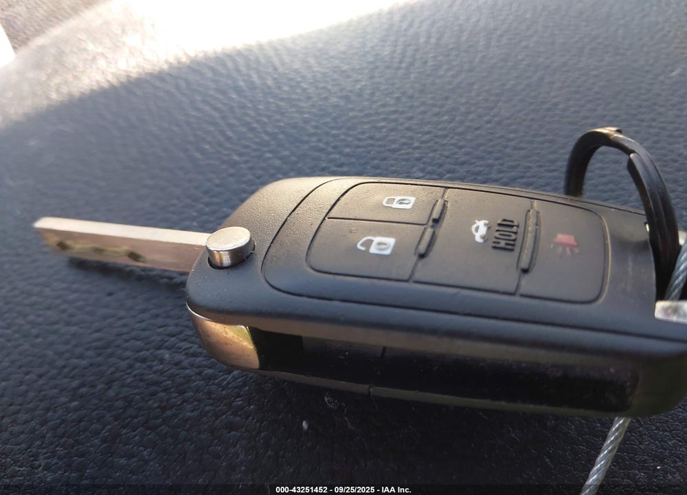 2013 CHEVROLET MALIBU VIN: 1G11B5SA2DF321549