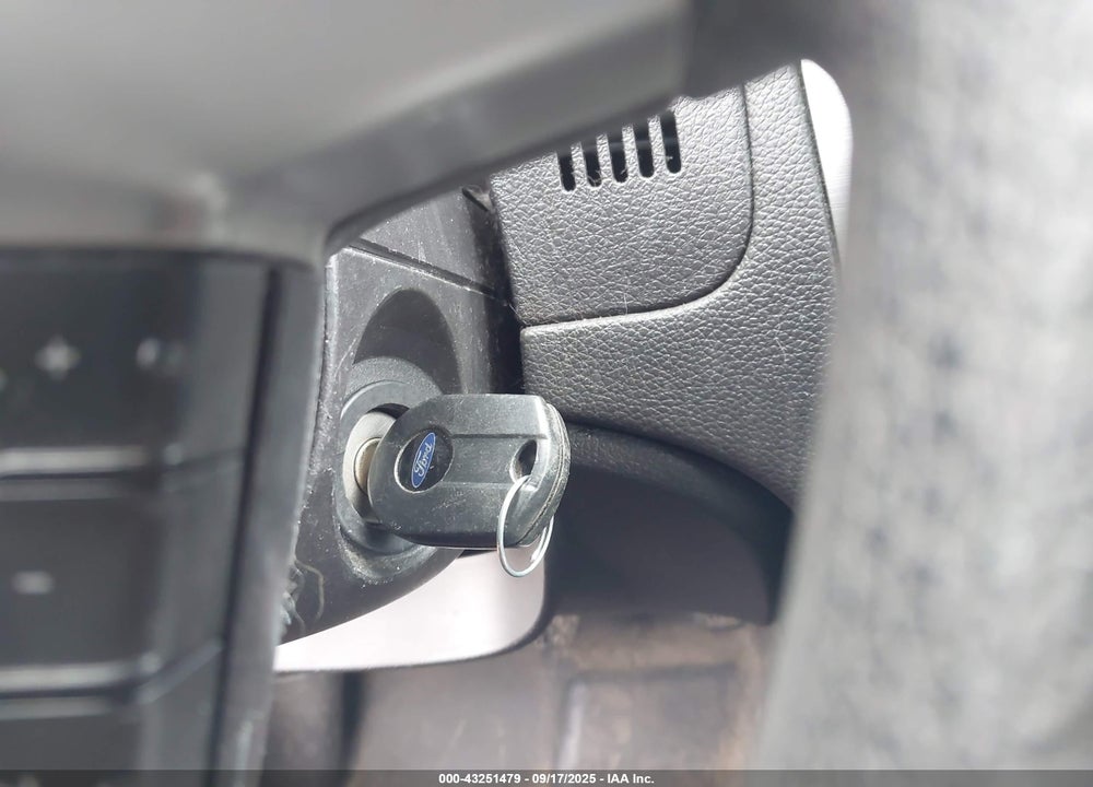 2012 FORD FUSION VIN: 3FAHP0HA5CR157903