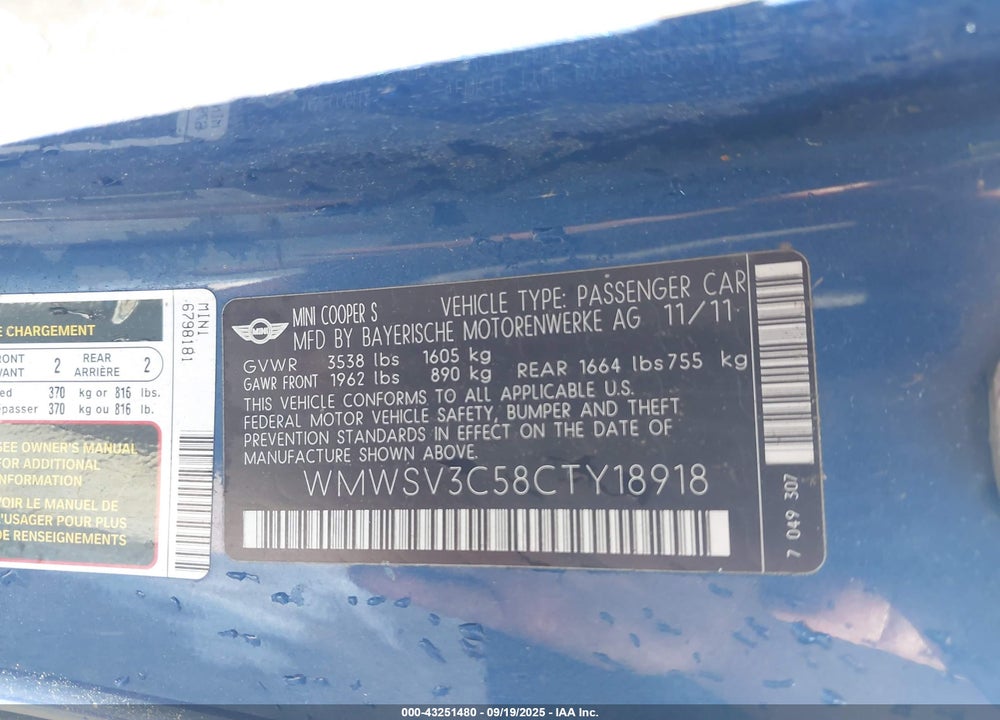2012 MINI COOPER VIN: WMWSV3C58CTY18918