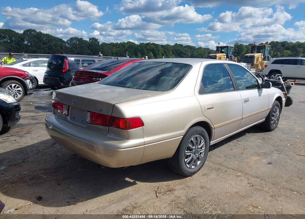 2001 TOYOTA CAMRY LE VIN: 4T1BG22K61U101337
